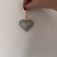 Sleutelhanger hart grijs